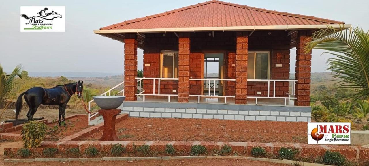 הוילה Narsinge Mars Jungle Adventure Stud Farm With Private Jacuzzi מראה חיצוני תמונה