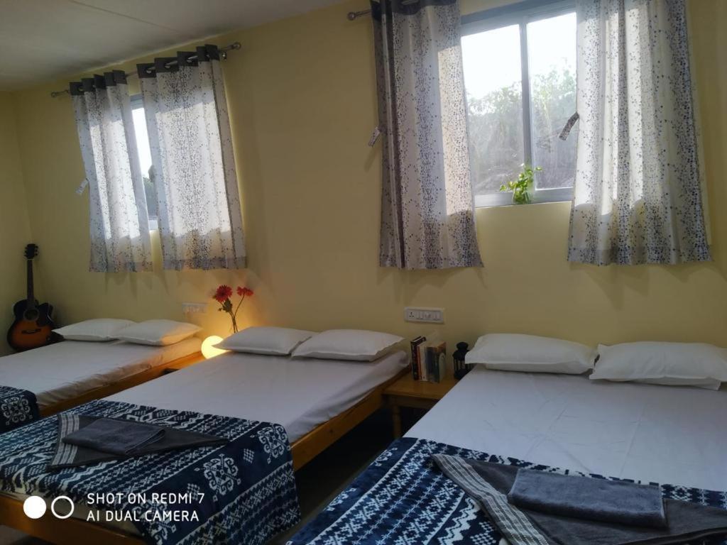 הוילה Narsinge Mars Jungle Adventure Stud Farm With Private Jacuzzi חדר תמונה