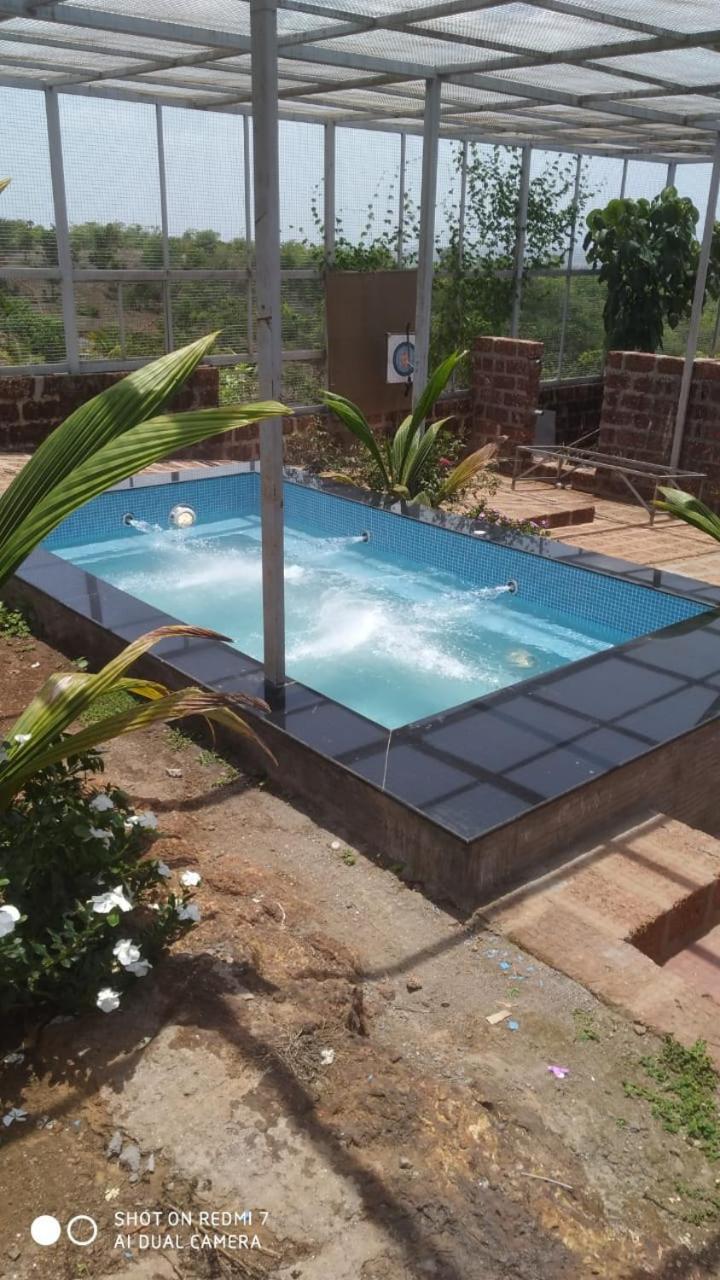 הוילה Narsinge Mars Jungle Adventure Stud Farm With Private Jacuzzi מראה חיצוני תמונה